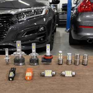 LED autožárovky dle patice: typy H1, H4, H7, H11, T10 a další